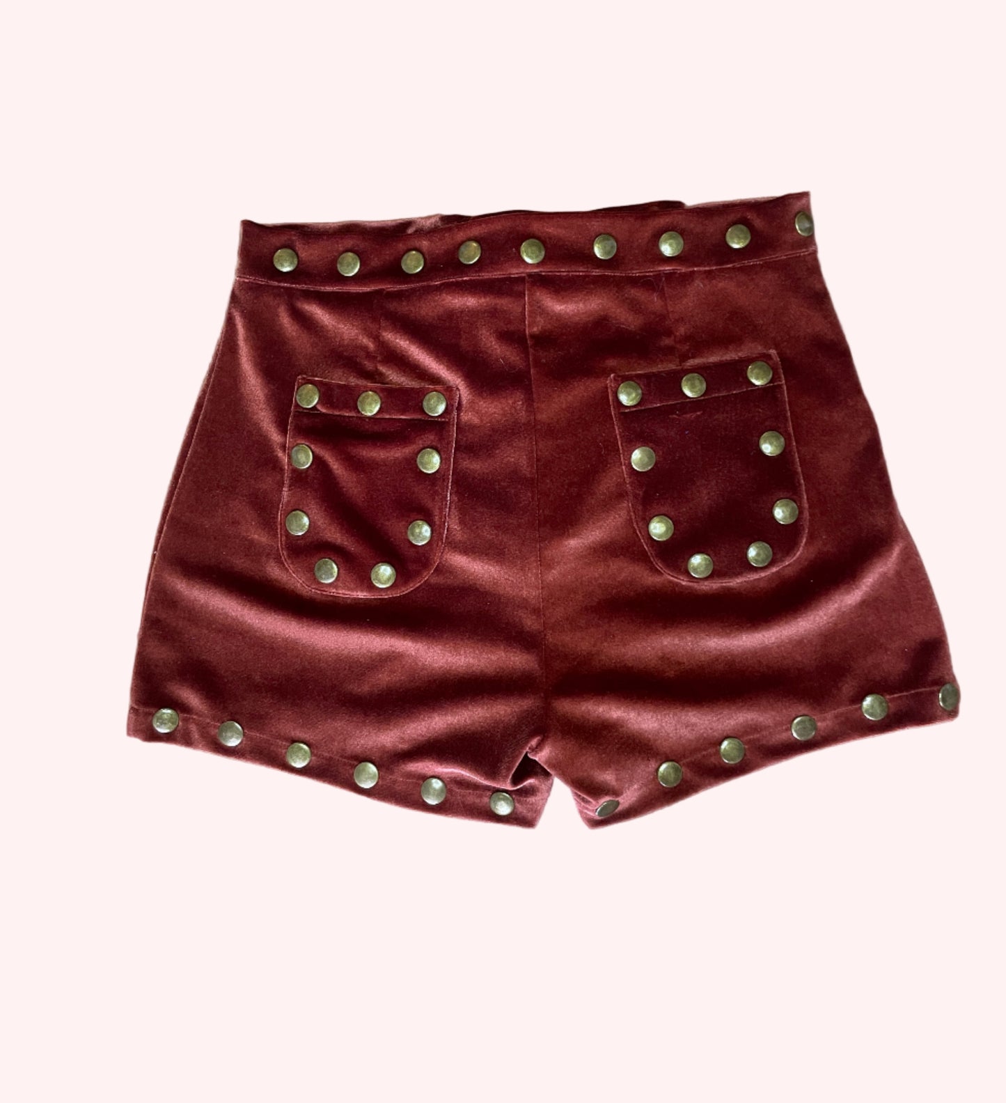 Rust velvet shorts with studs