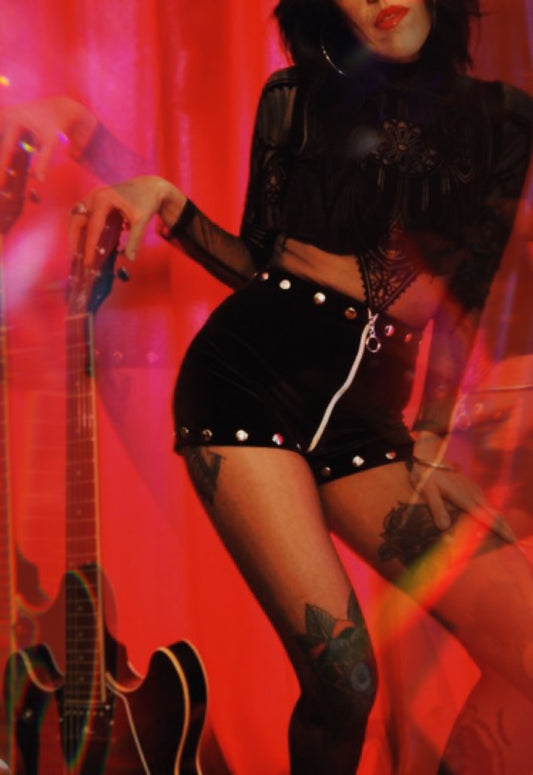 HOTTIES hot pants with studs