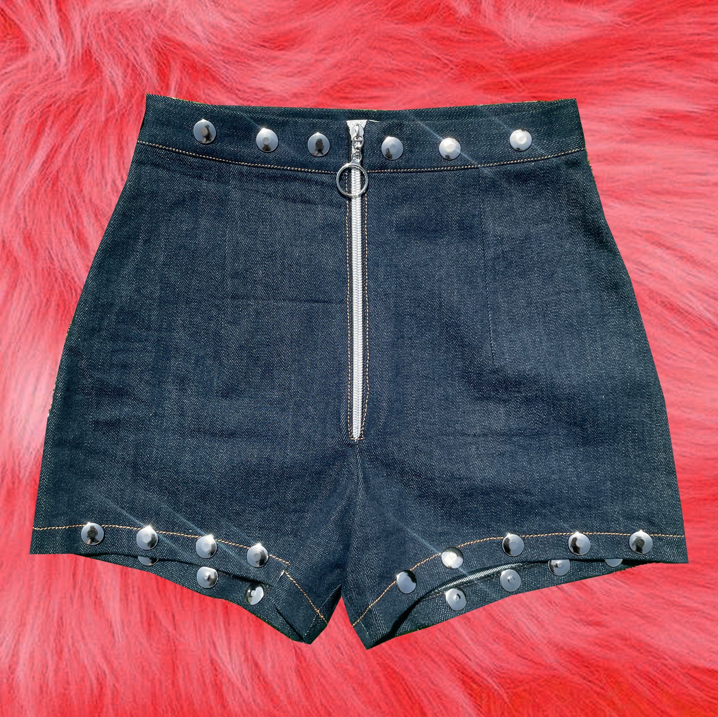 HOTTIES Denim Playboy Hotpants with studs