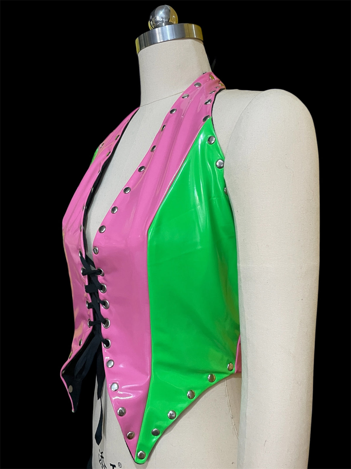 Minerva Vinyl Top